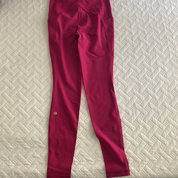 Lululemon “Swift Speed” HR Tight 28” - Picture 4 of 6